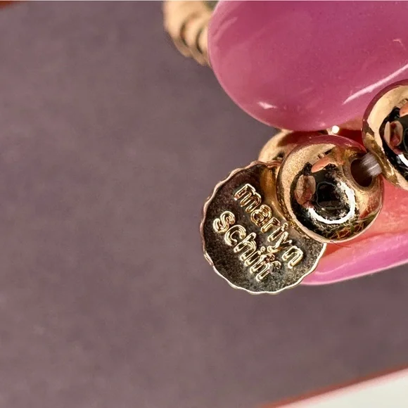 Mariyn Schiff Gold & Sage Green Beaded Stretch Bracelet – Boho Minimalist - Picture 3 of 6